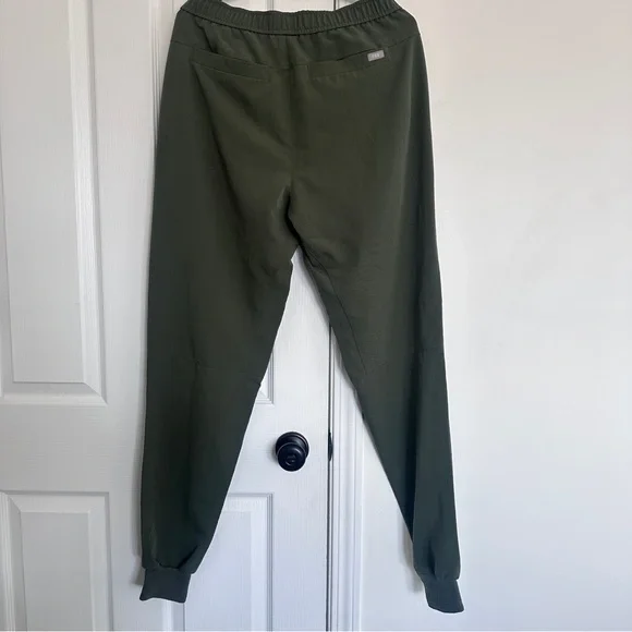 Figs Technical Collection Scrub Set - Picture 11 of 16